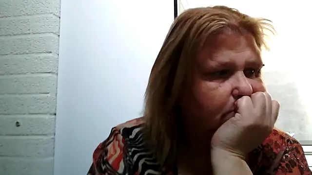 Sylviastar46 online show from March 1, 2026, 9:33 am