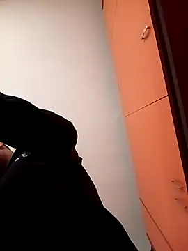 Pistacchio01 online show from November 6, 2025, 1:01 pm