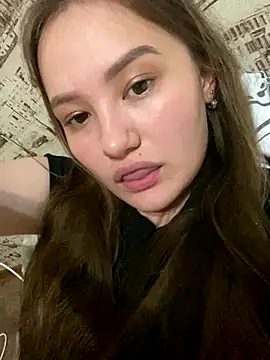 Regina Lynne online show from November 5, 2025, 3:56 pm