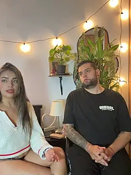 MailynAndNick online show from June 19, 2026, 1:32 am