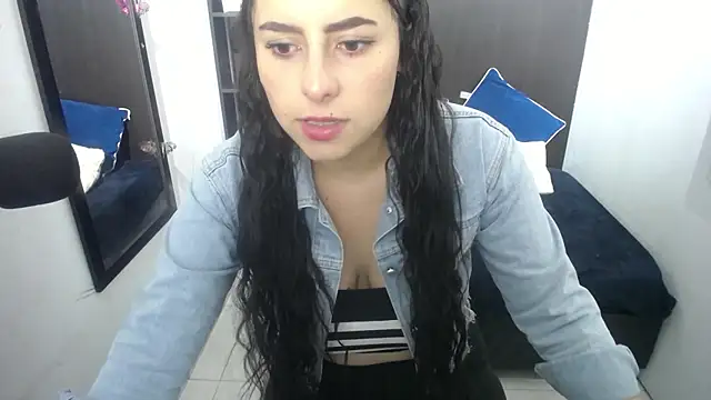 Snapshot of adara_sky chatting on November 1, 2025, 7:27 pm adara sky online show from November 1, 2025, 7:27 pm