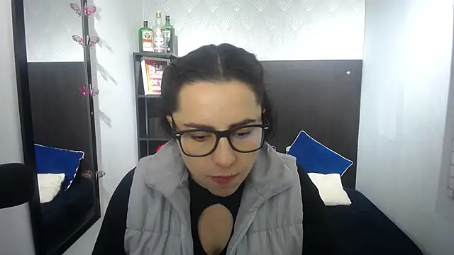 Snapshot of adara_sky chatting on November 4, 2025, 7:02 pm adara sky online show from November 4, 2025, 7:02 pm