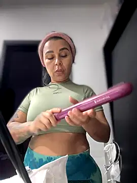 Natural BIGASS Nina online show from November 25, 2025, 10:04 am