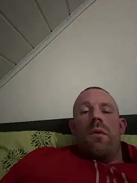 Snapshot of superbertok chatting on November 4, 2025, 6:18 pm superbertok online show from November 4, 2025, 6:18 pm