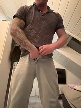 Snapshot of superbertok chatting on November 13, 2025, 5:34 pm superbertok online show from November 13, 2025, 5:34 pm