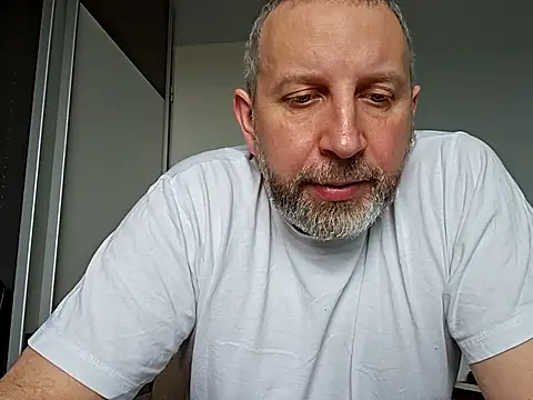 Snapshot of ghost430000 chatting on November 9, 2025, 10:02 am ghost430000 online show from November 9, 2025, 10:02 am