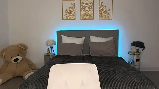 adele armass online show from April 16, 2026, 8:42 pm