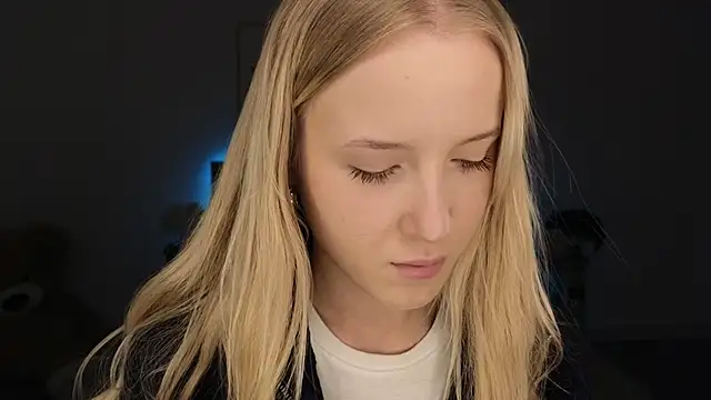 adele armass online show from April 19, 2026, 8:44 pm