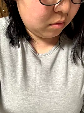 Snapshot of mina_mi_na chatting on November 14, 2025, 11:09 am mina mi na online show from November 14, 2025, 11:09 am