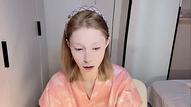 yuyu-33 online show from February 7, 2026, 3:32 am