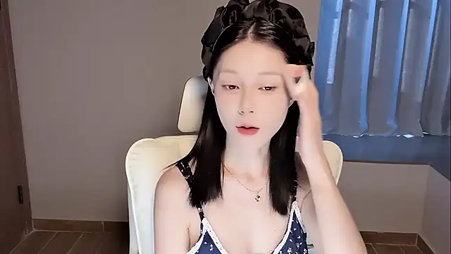 yuyu-33 online show from August 6, 2026, 12:56 am