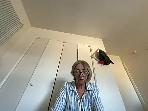 Snapshot of Fargo488 chatting on October 31, 2025, 6:31 pm Fargo488 online show from October 31, 2025, 6:31 pm