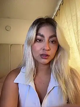 Elina Hills online show from February 20, 2026, 7:03 pm