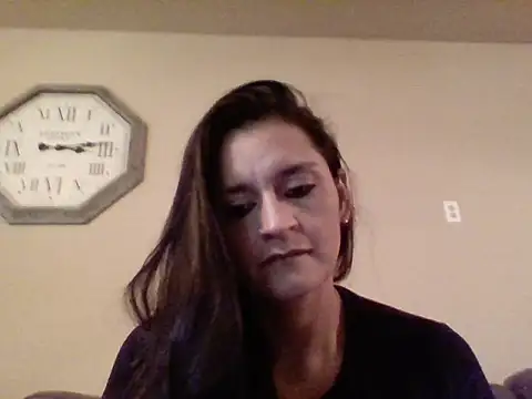 SolcitaPeach online show from November 10, 2025, 9:14 pm