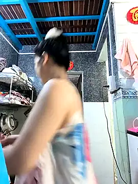 Okleotina9 online show from April 12, 2026, 3:33 am