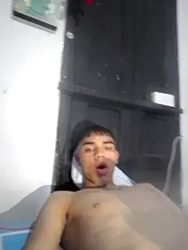 sweet dirty boy online show from November 5, 2025, 1:38 am