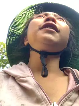 bi-bo123 online show from November 25, 2025, 1:05 am