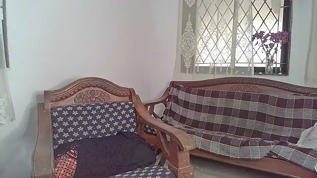 Alice honey  online show from February 16, 2026, 7:15 am