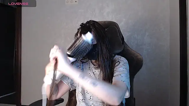 ZlatoslavaLo online show from November 28, 2025, 6:16 am