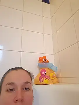 Girlysensuelle online show from January 12, 2026, 10:09 am