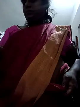 Snapshot of suganthi143 chatting on November 14, 2025, 9:35 pm suganthi143 online show from November 14, 2025, 9:35 pm