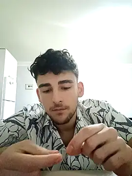 yasinesra757  online show from December 22, 2025, 3:09 pm