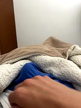 ricoenovo online show from November 29, 2025, 3:48 pm