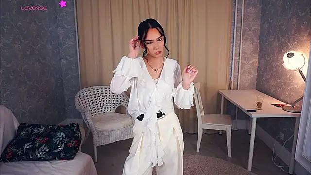 Snapshot of HyeTysarczyk chatting on November 6, 2025, 7:20 am HyeTysarczyk online show from November 6, 2025, 7:20 am