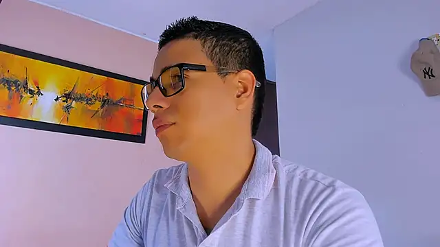 Snapshot of Daniel_De_la_rose chatting on November 4, 2025, 12:15 pm Daniel De la rose online show from November 4, 2025, 12:15 pm