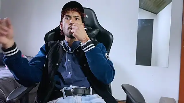 3v1l online show from November 3, 2025, 10:21 pm