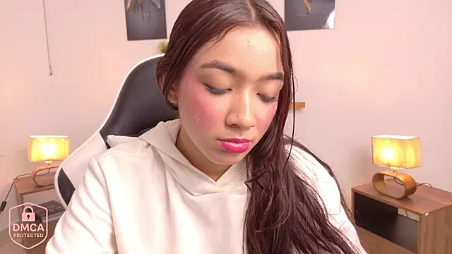 valeria aragon1107 online show from November 27, 2025, 6:32 pm