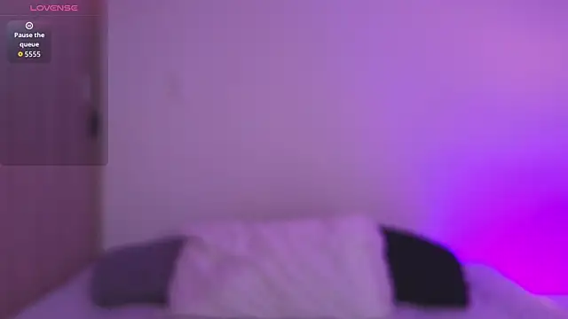 kasey  online show from November 17, 2025, 7:58 am