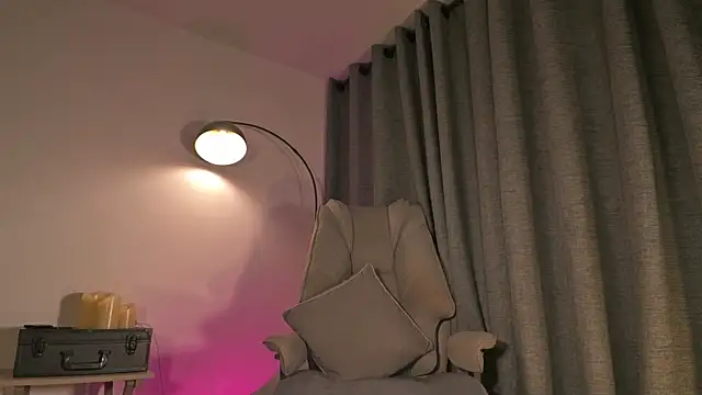 Snapshot of lianewhite chatting on May 21, 2026, 2:18 am lianewhite online show from May 21, 2026, 2:18 am