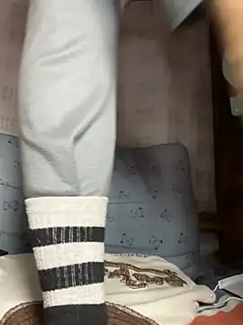 Snapshot of daaqnn chatting on March 16, 2026, 5:44 am daaqnn online show from March 16, 2026, 5:44 am