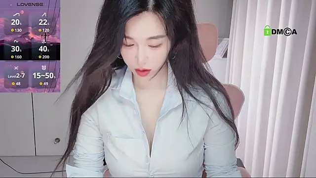 YunShan-33 online show from June 1, 2026, 4:25 am