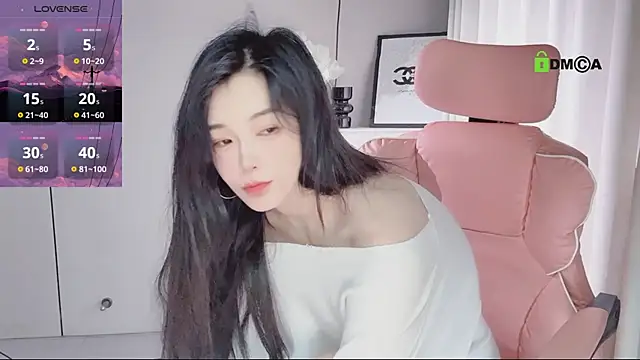 YunShan-33 online show from June 11, 2026, 5:05 am