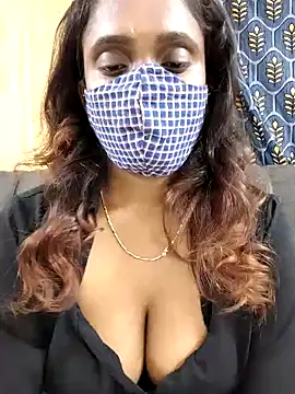 Queen-dhivya online show from December 2, 2025, 5:52 pm