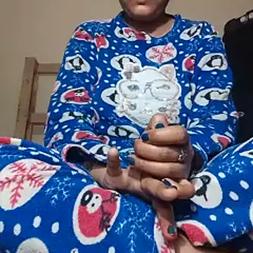 cuteriya5 online show from February 15, 2026, 4:03 pm