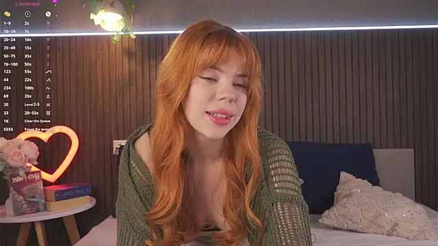 foxyriss online show from February 14, 2026, 6:21 am