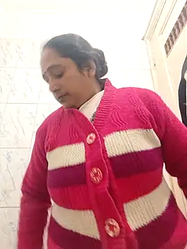 Hot-Sana2 online show from December 5, 2025, 4:21 am