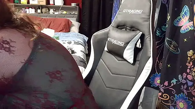 Amberstardusk online show from December 17, 2025, 3:07 pm