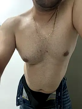 n0tf0und online show from November 10, 2025, 5:50 am