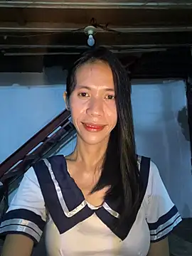 bellaUtops online show from June 3, 2026, 3:17 pm