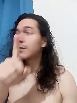 Snapshot of OnixAgata0 chatting on February 9, 2026, 6:28 am OnixAgata0 online show from February 9, 2026, 6:28 am