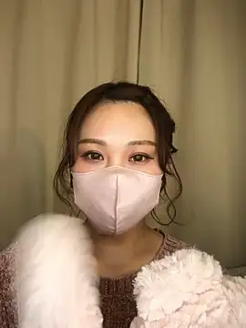 reika33 online show from November 18, 2025, 10:20 am