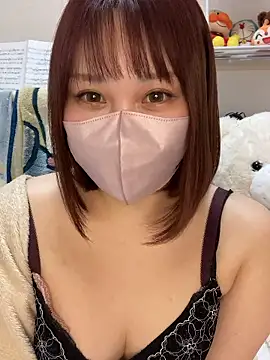 reika33 online show from February 17, 2026, 9:06 am