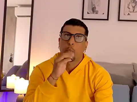 zac-bennett online show from November 9, 2025, 8:29 pm