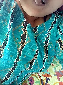 Tina 250 online show from December 15, 2025, 3:44 am