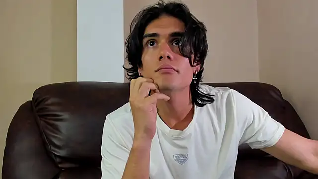 James Morrisonm online show from November 24, 2025, 8:41 pm