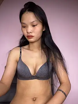 lung-linh online show from November 18, 2025, 11:15 pm